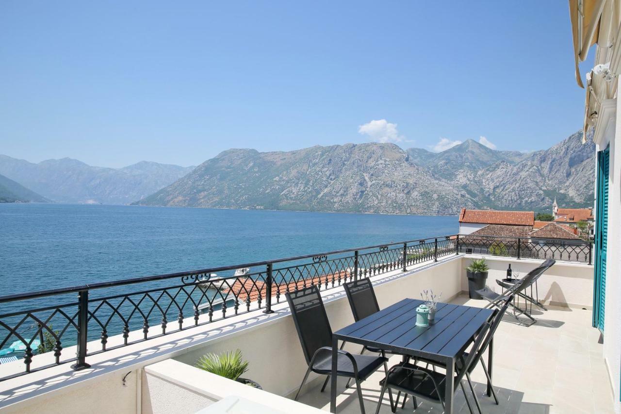 Apartments Boka Blue Dobrota Kotor Exteriör bild
