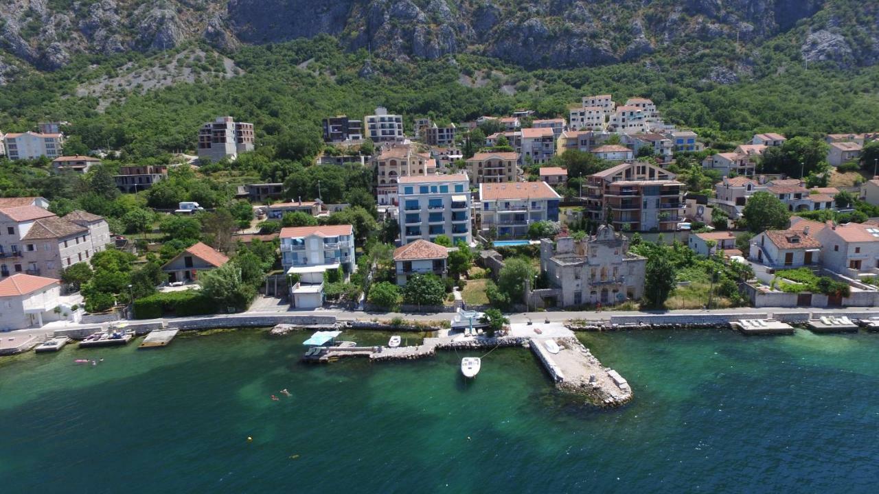 Apartments Boka Blue Dobrota Kotor Exteriör bild